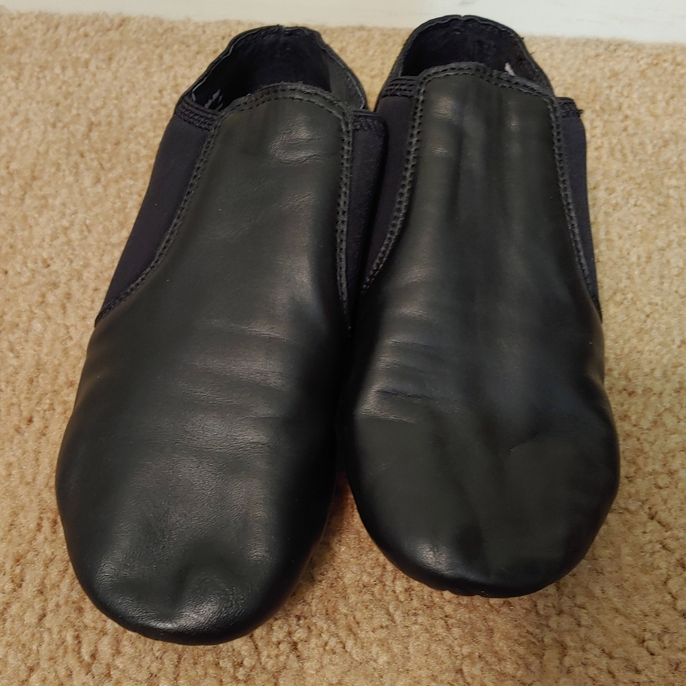 Dance shoes